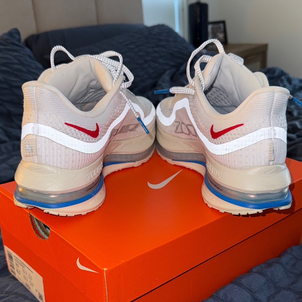 Nike Pegasus Premium - Picture 3 of 5